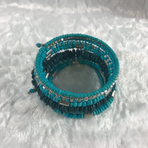 BoHo Beaded Bracelet Memory Wire Turquoise Color - Picture 4 of 6